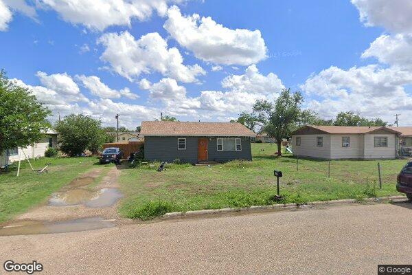709 W Ross St, Floydada, TX 7923